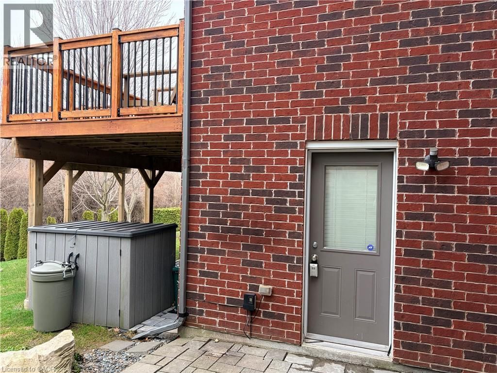 71 JANINE STREET Image 6