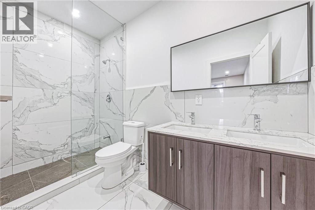 68 VANSITMART AVENUE Image 14