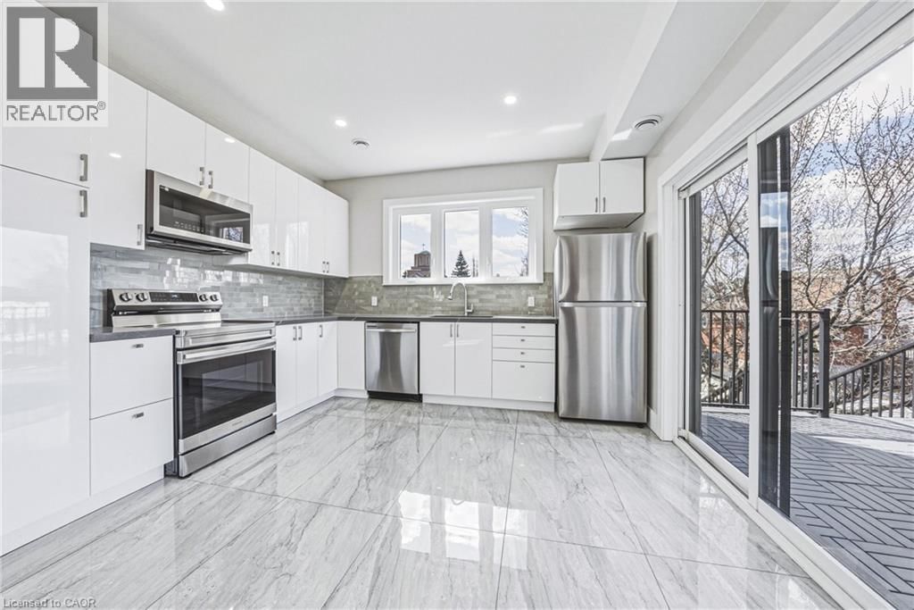 68 VANSITMART AVENUE Image 22