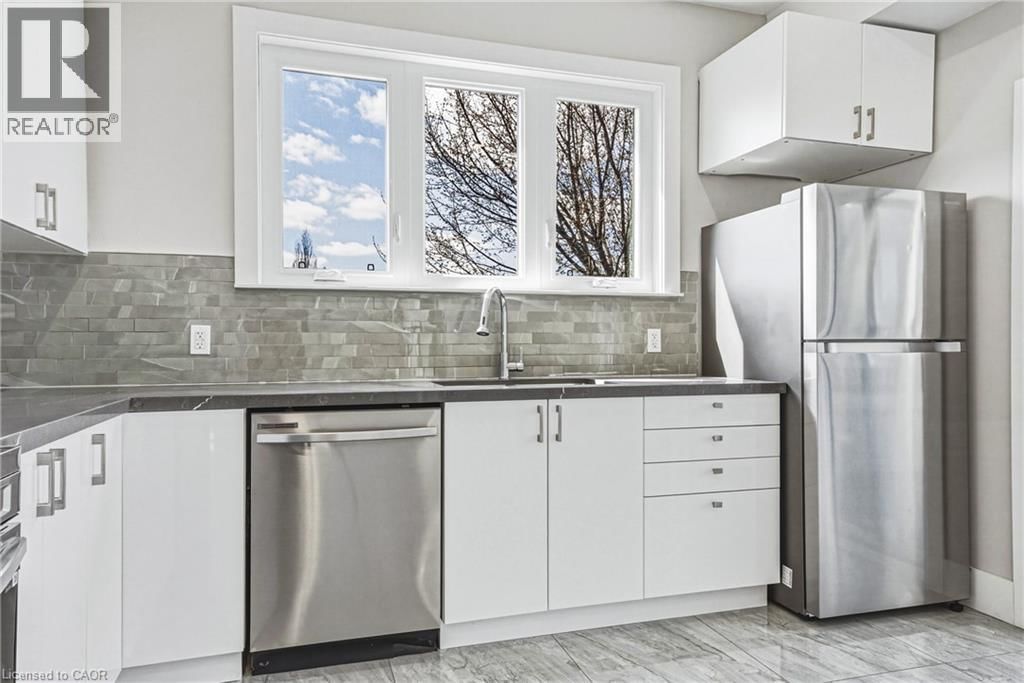 68 VANSITMART AVENUE Image 24