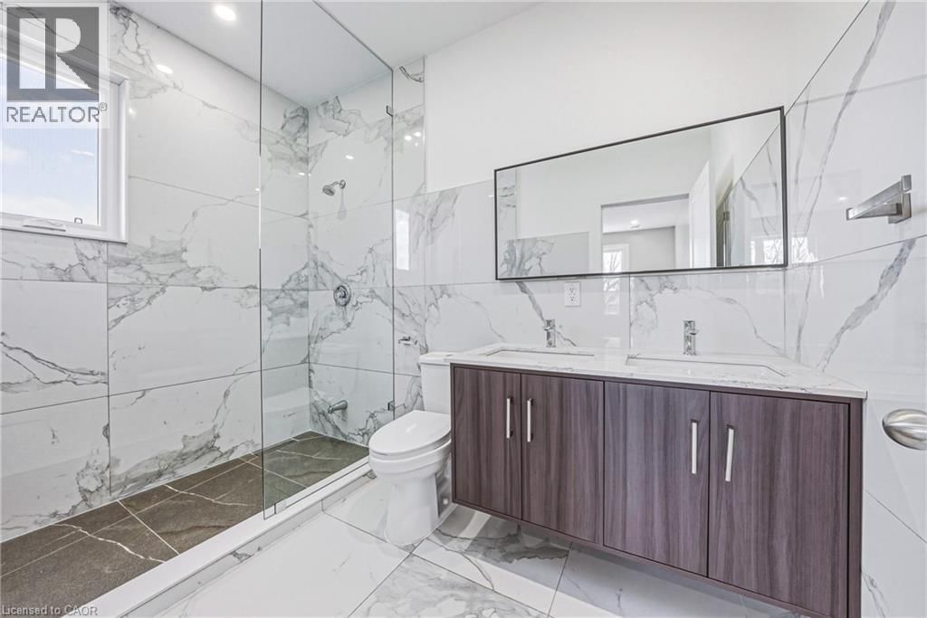 68 VANSITMART AVENUE Image 30