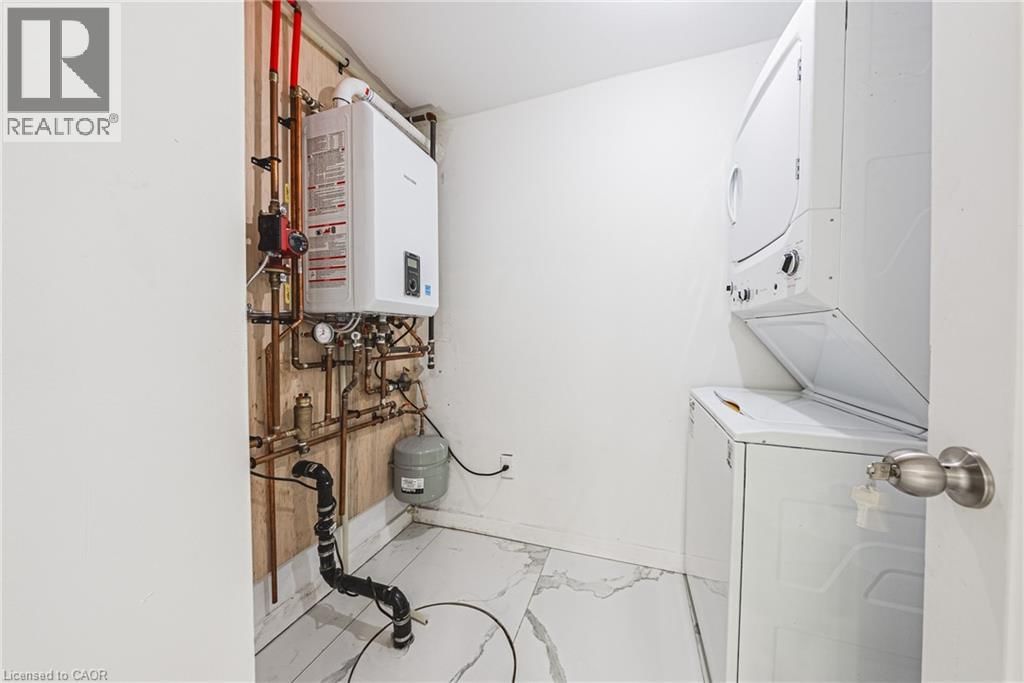 68 VANSITMART AVENUE Image 39