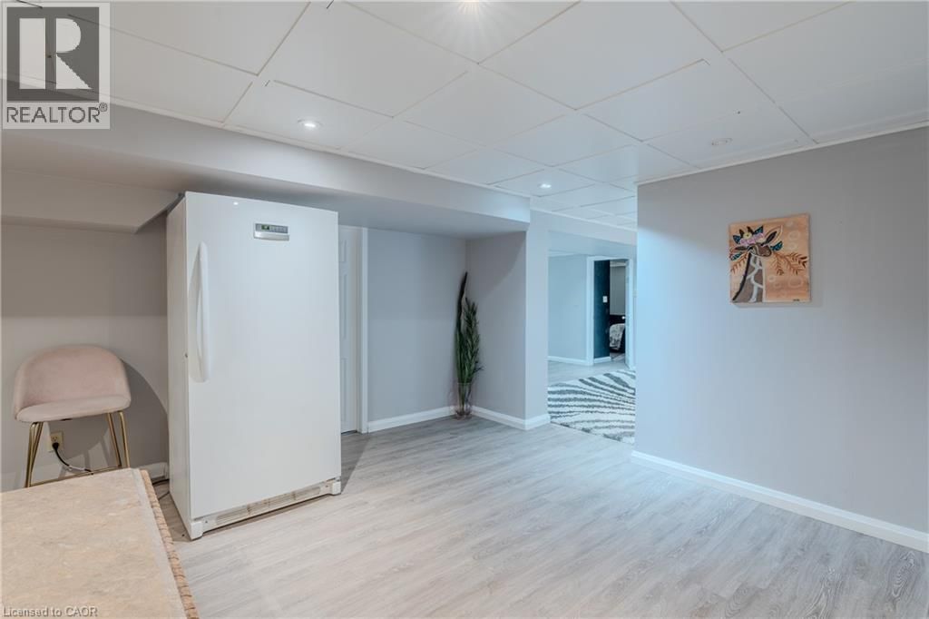 959 BOOK ROAD Image 33