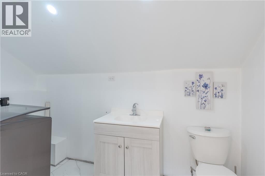 959 BOOK ROAD Image 44