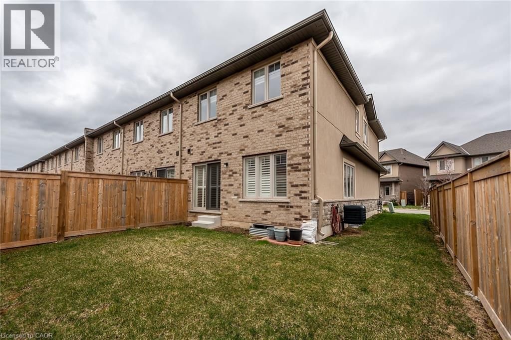 42 - 98 SHOREVIEW PLACE Image 43