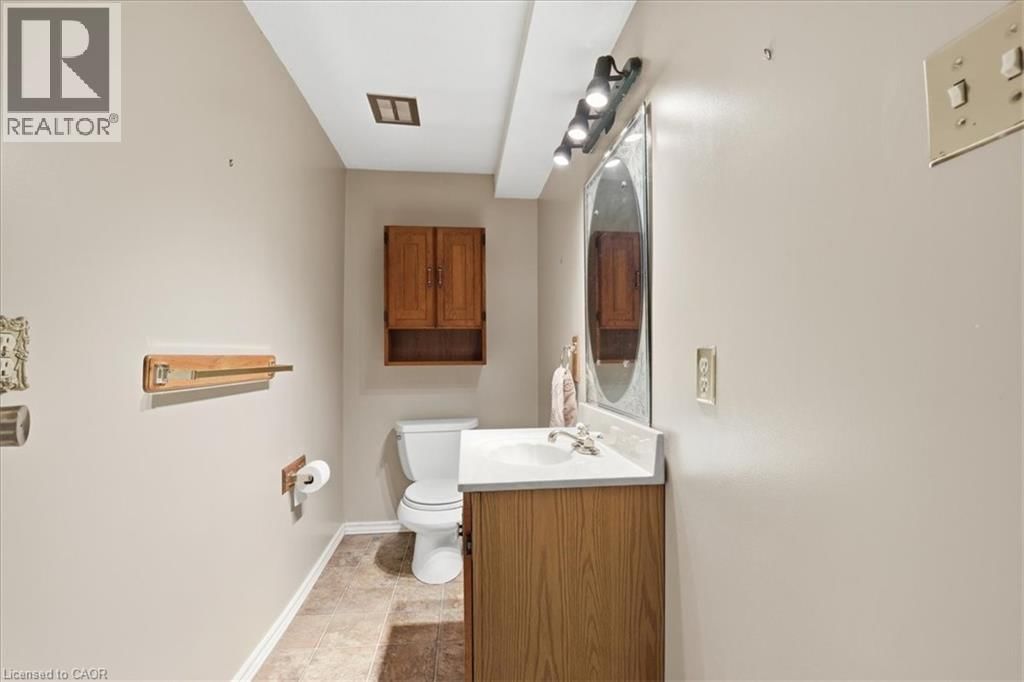 94 COLEBROOK COURT Image 28