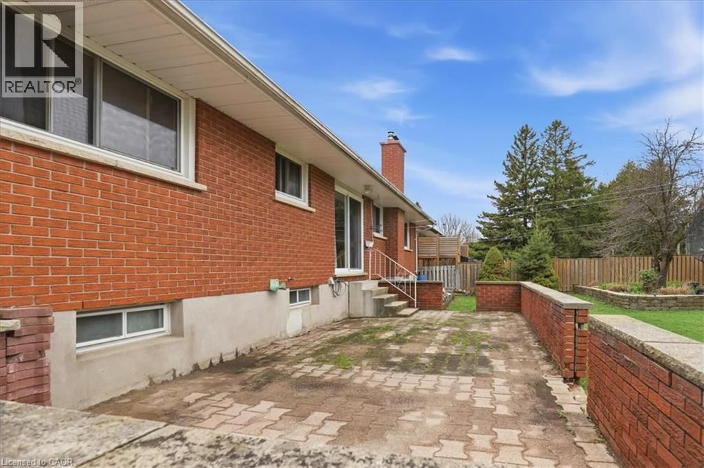 94 COLEBROOK COURT Image 31