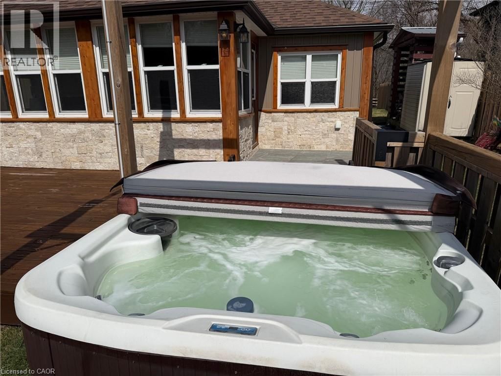 50 HOLLY TRAIL Image 10