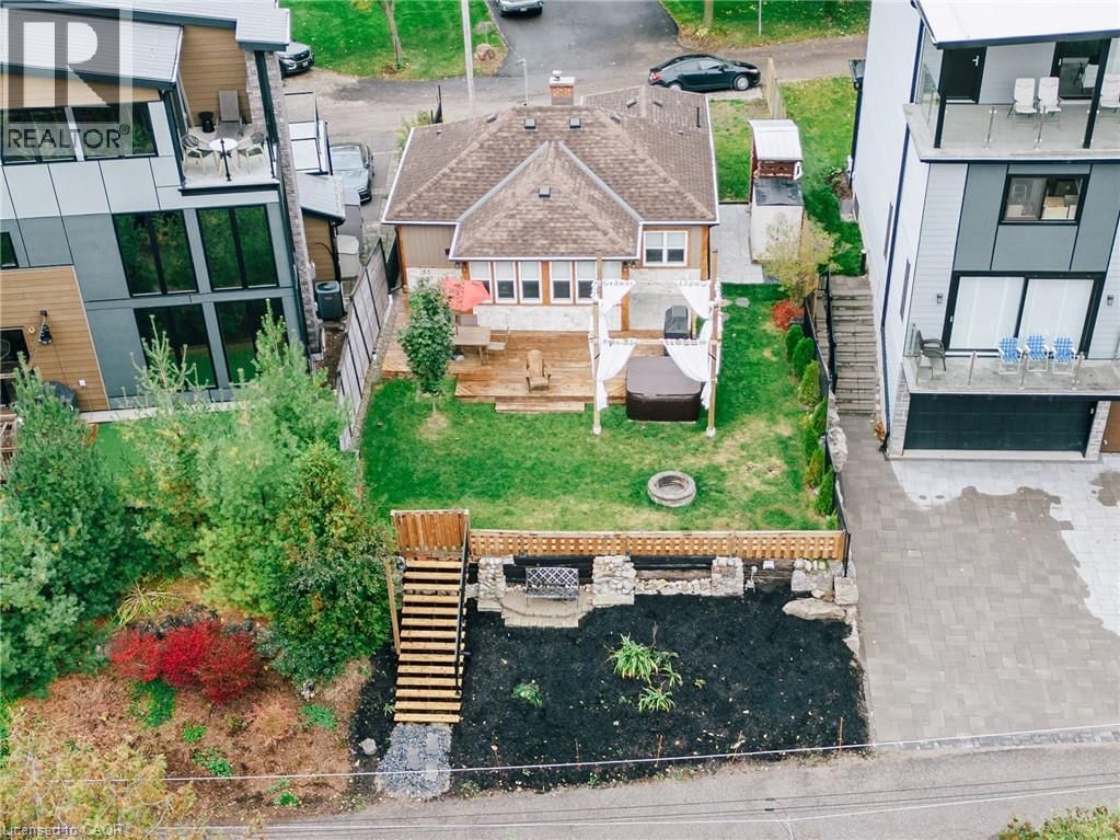 50 HOLLY TRAIL Image 14