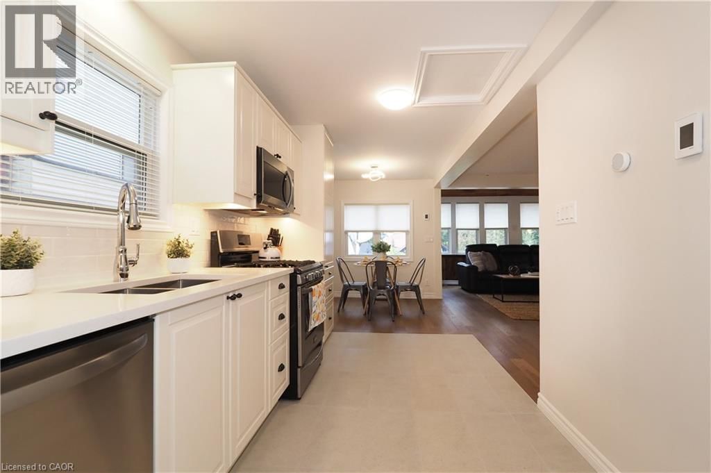 50 HOLLY TRAIL Image 28