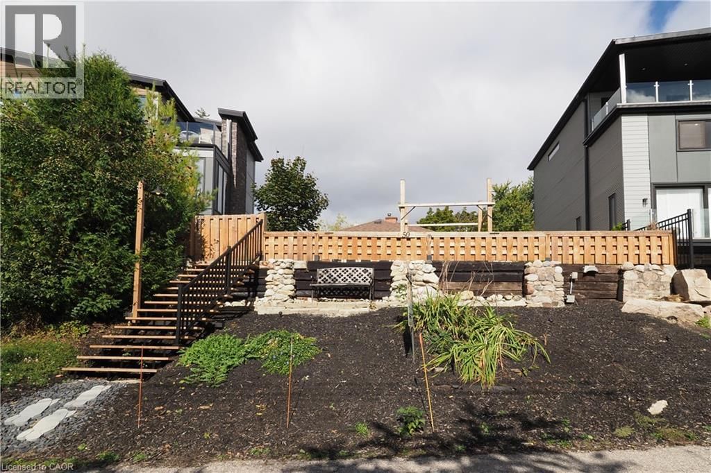 50 HOLLY TRAIL Image 5