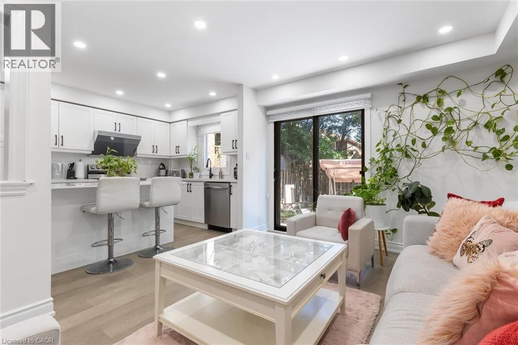 1118 AVONDALE DRIVE Image 15