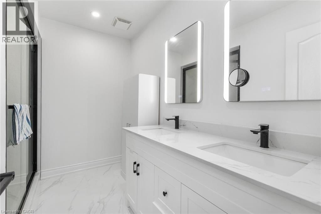 1118 AVONDALE DRIVE Image 24