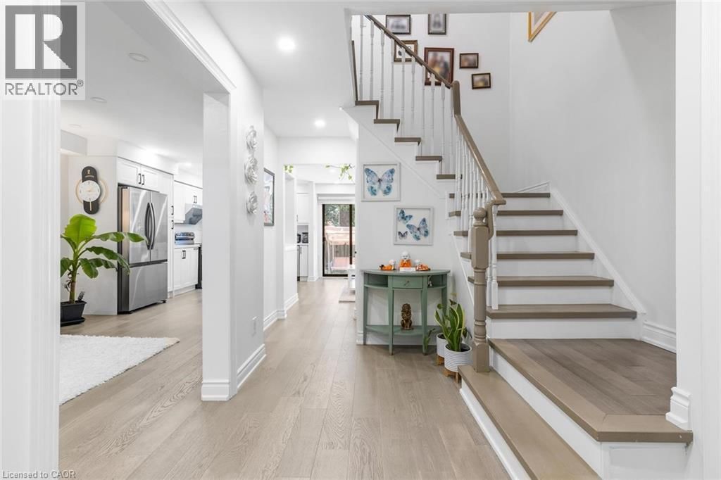 1118 AVONDALE DRIVE Image 5