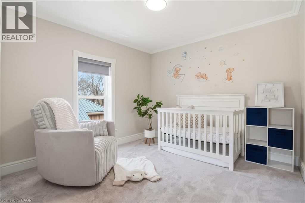 742 VINE STREET Image 22