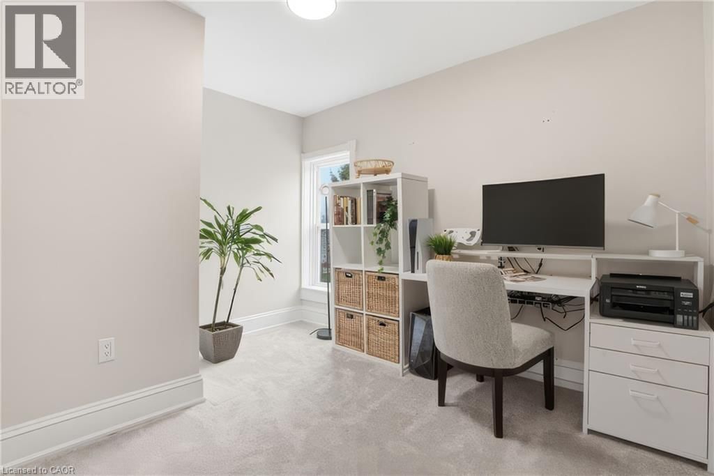 742 VINE STREET Image 24