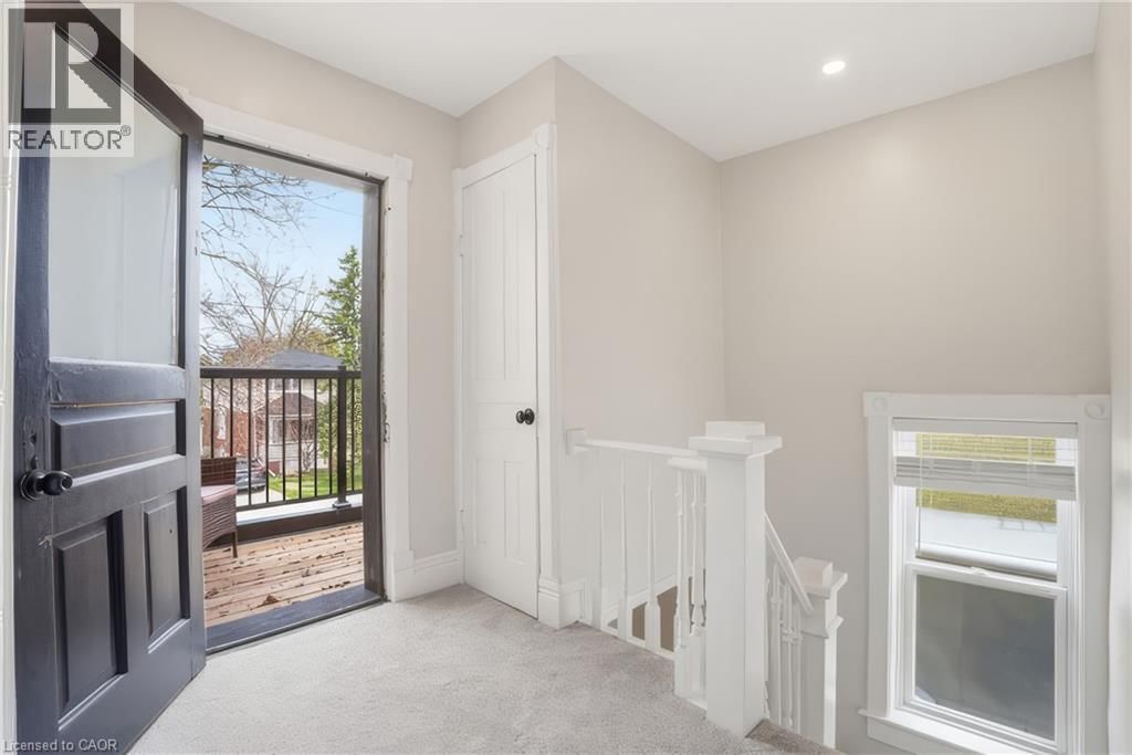 742 VINE STREET Image 25