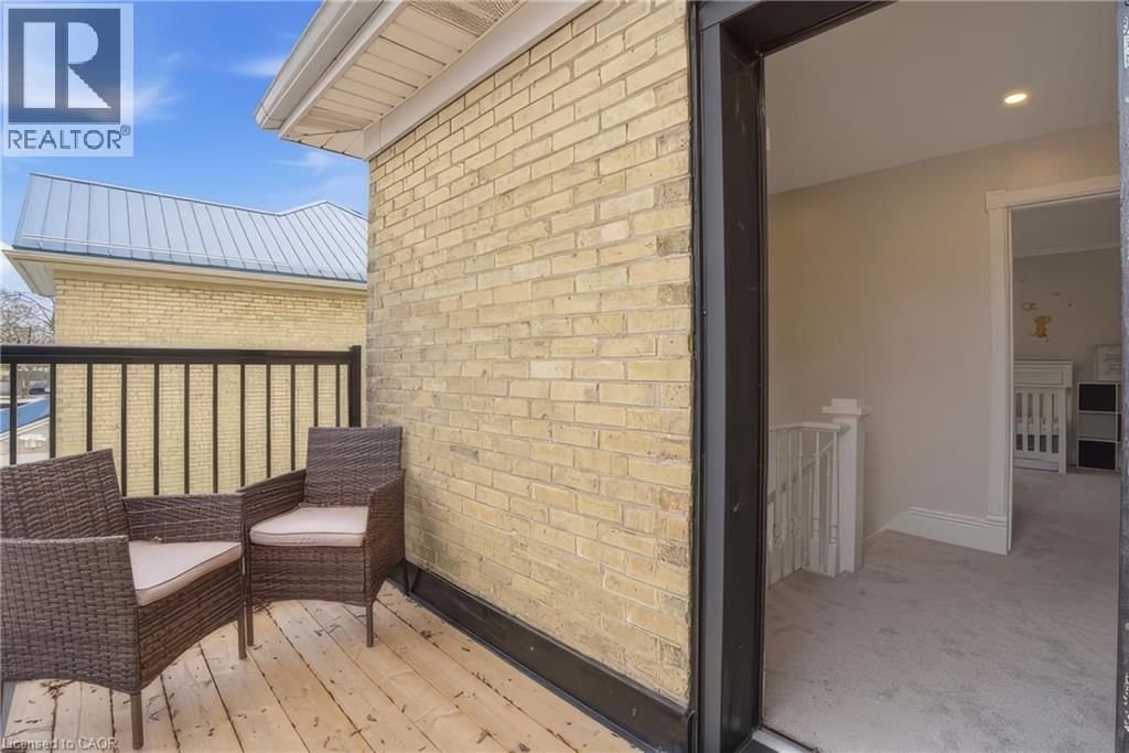 742 VINE STREET Image 27