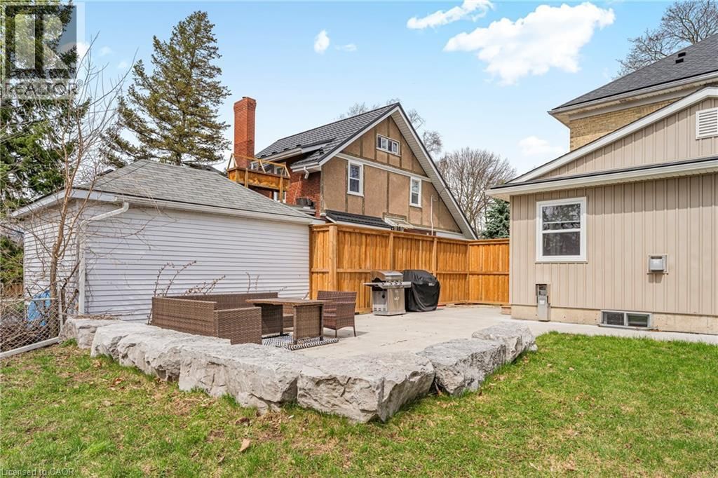 742 VINE STREET Image 37