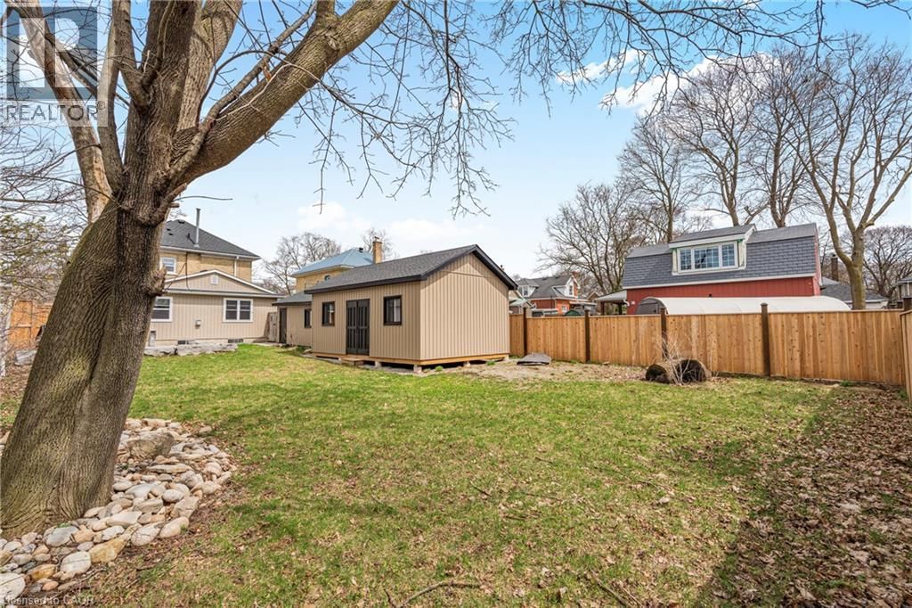 742 VINE STREET Image 39