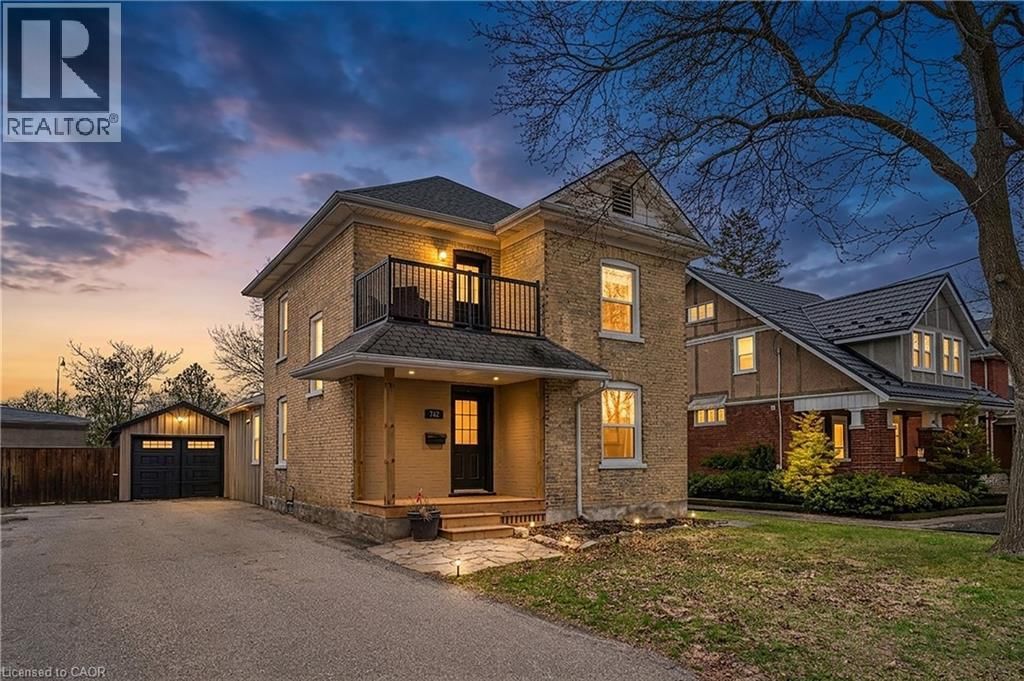 742 VINE STREET Image 41