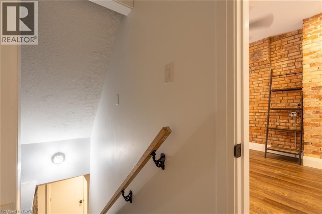 299 JAMES STREET NORTH Image 18