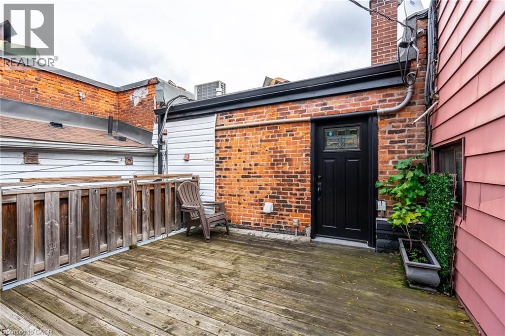 299 JAMES STREET NORTH Image 40