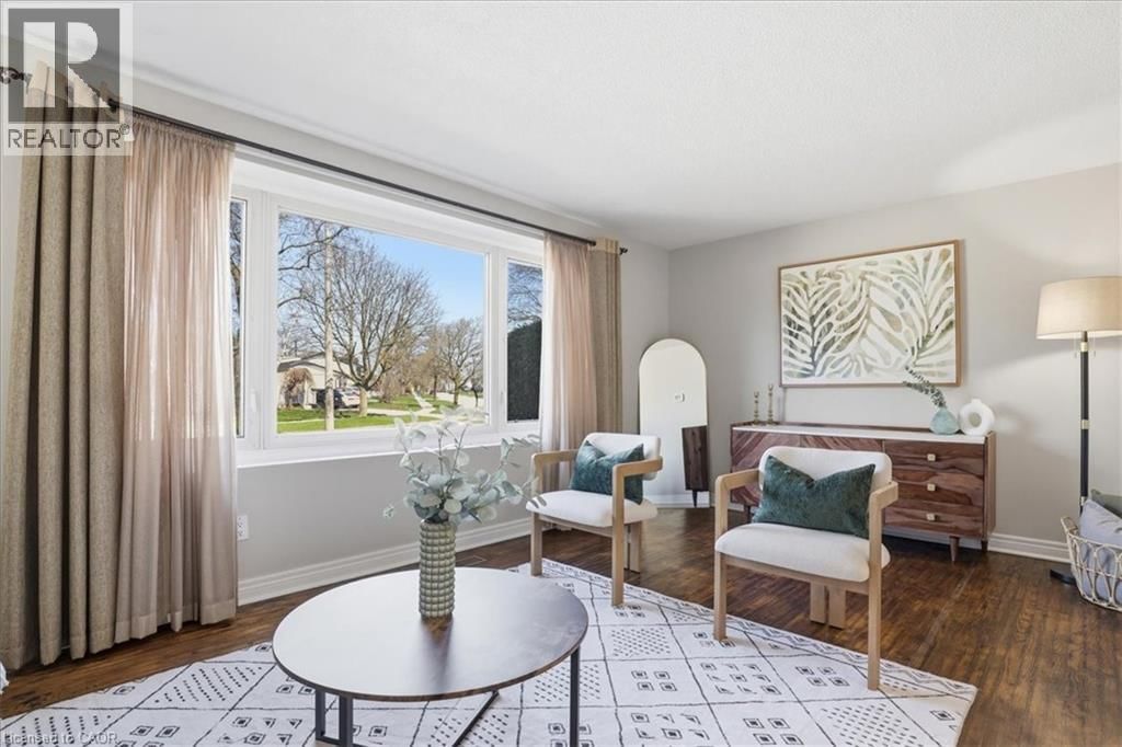 111 SELKIRK DRIVE Image 1