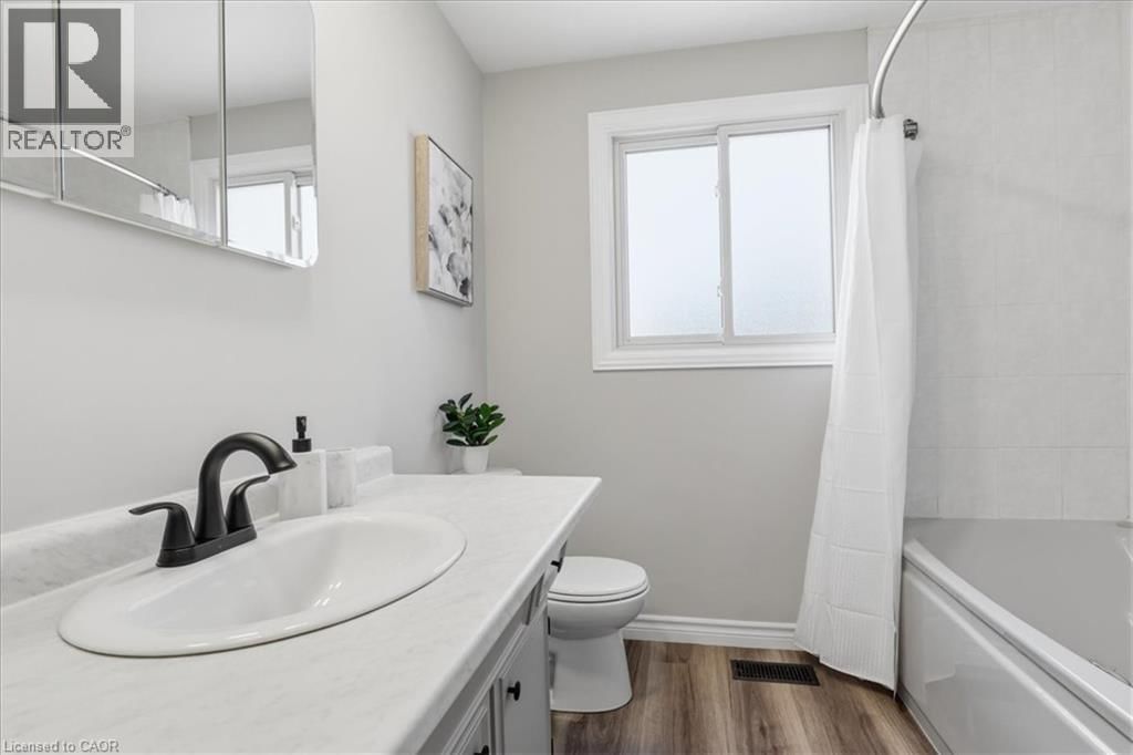 111 SELKIRK DRIVE Image 17