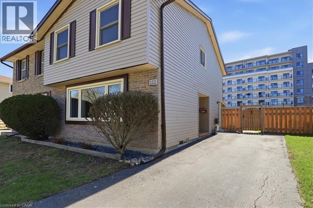 111 SELKIRK DRIVE Image 3