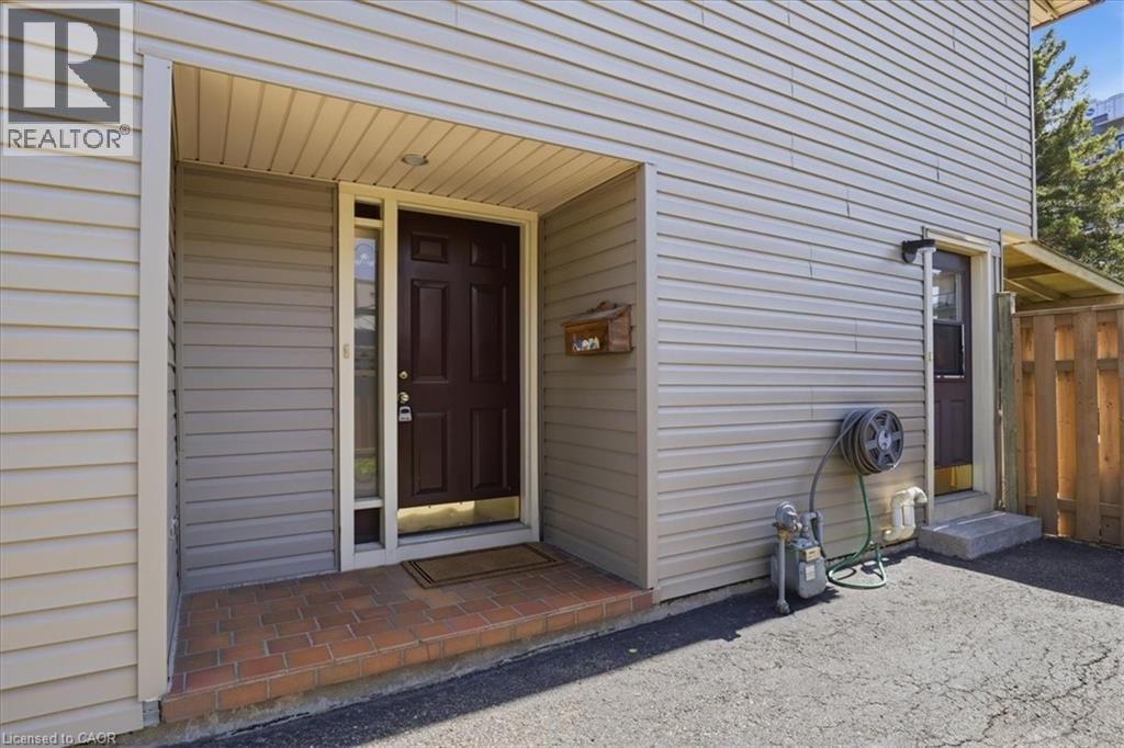 111 SELKIRK DRIVE Image 4