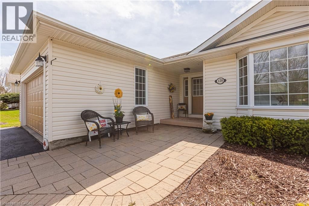 120 GLENARIFF DRIVE Image 2