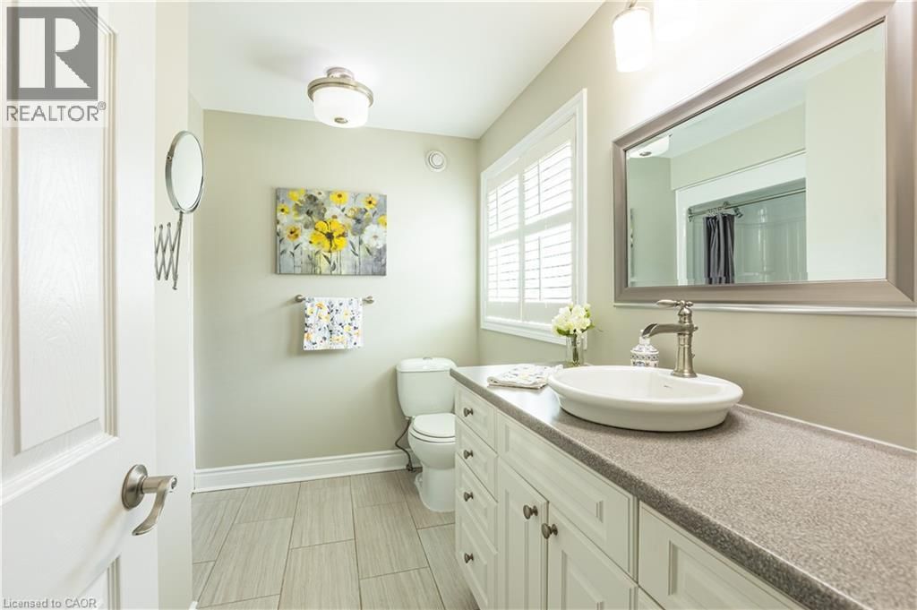 120 GLENARIFF DRIVE Image 24