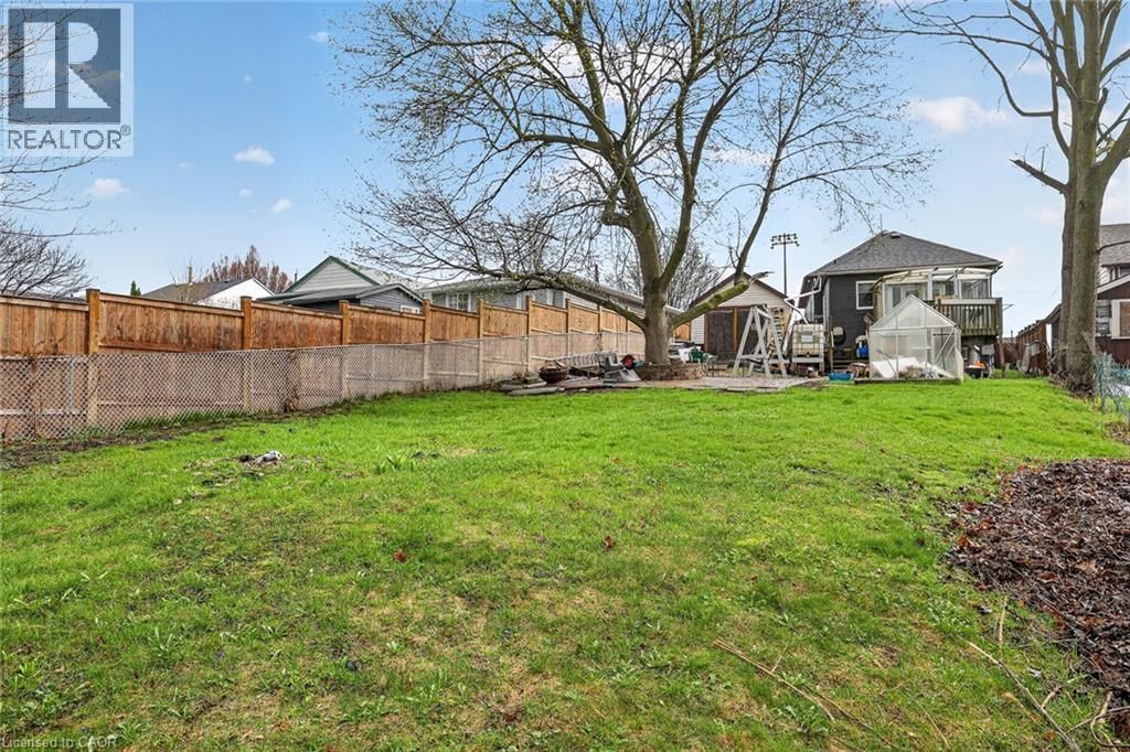 124 EAST PARK DRIVE Image 31