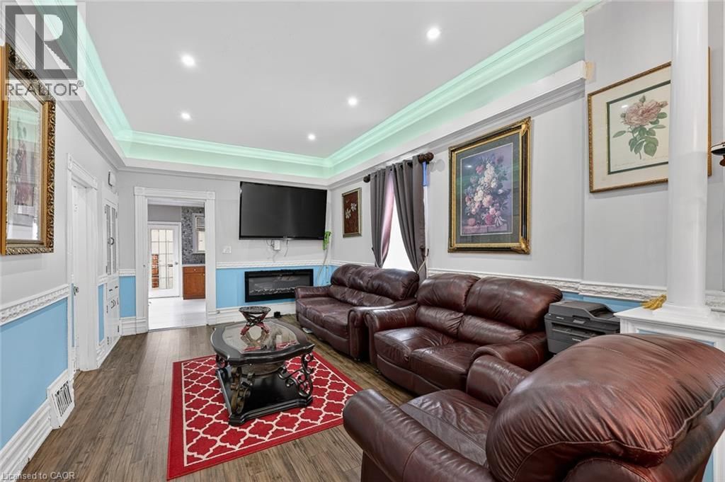 124 EAST PARK DRIVE Image 6