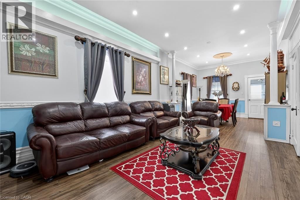 124 EAST PARK DRIVE Image 7