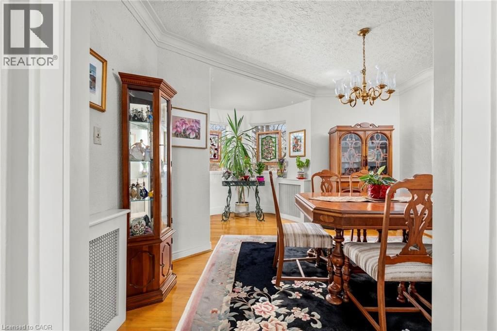 10 LANDOUR AVENUE Image 10