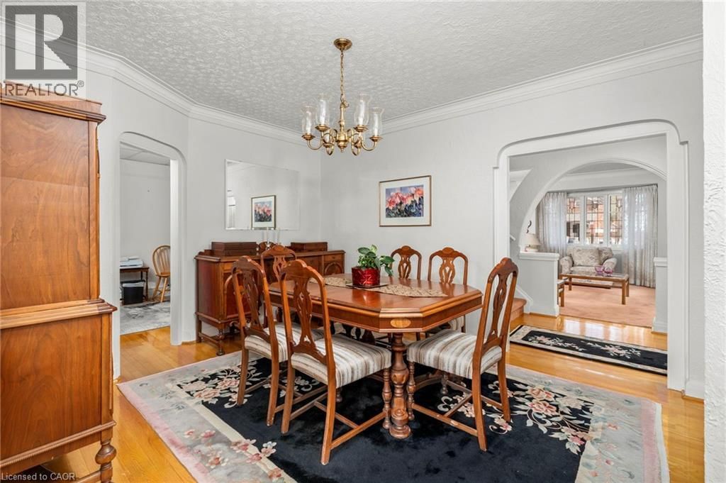 10 LANDOUR AVENUE Image 11