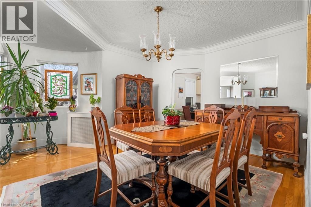 10 LANDOUR AVENUE Image 12