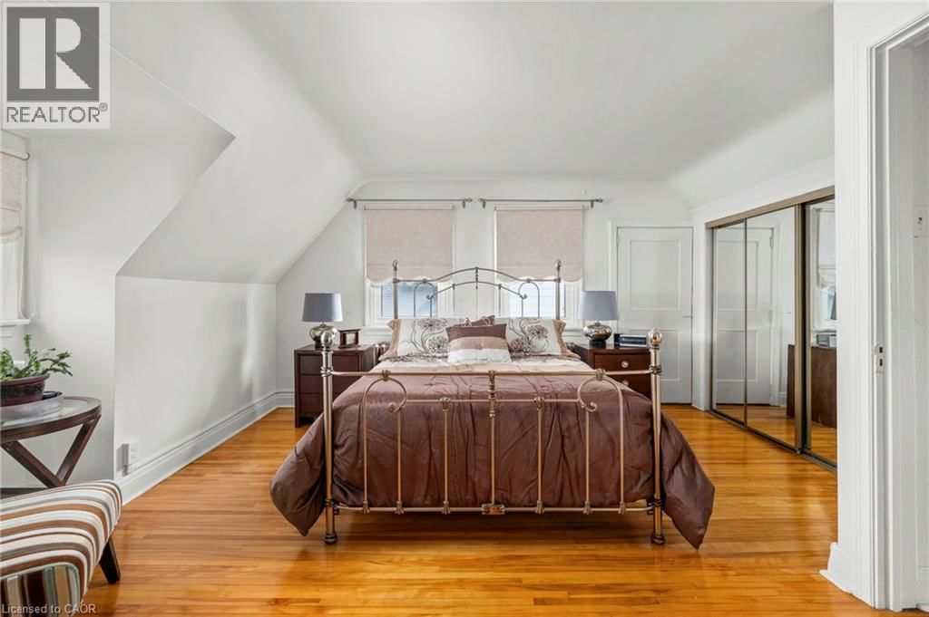 10 LANDOUR AVENUE Image 19