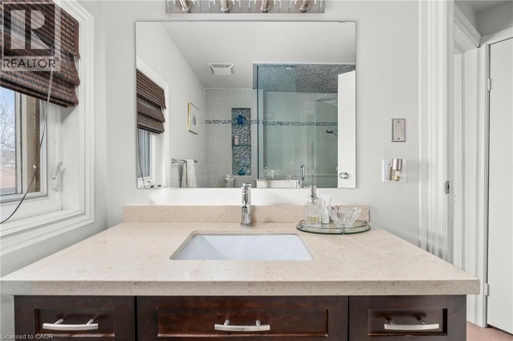 10 LANDOUR AVENUE Image 23