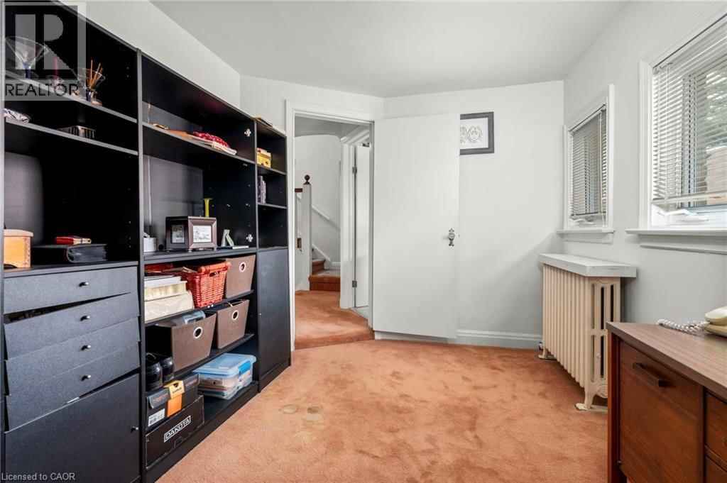 10 LANDOUR AVENUE Image 25