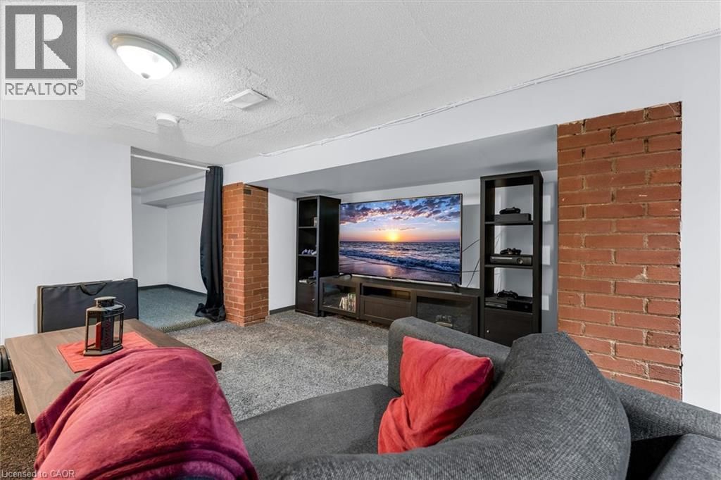 121 EDGEMONT STREET NORTH Image 28