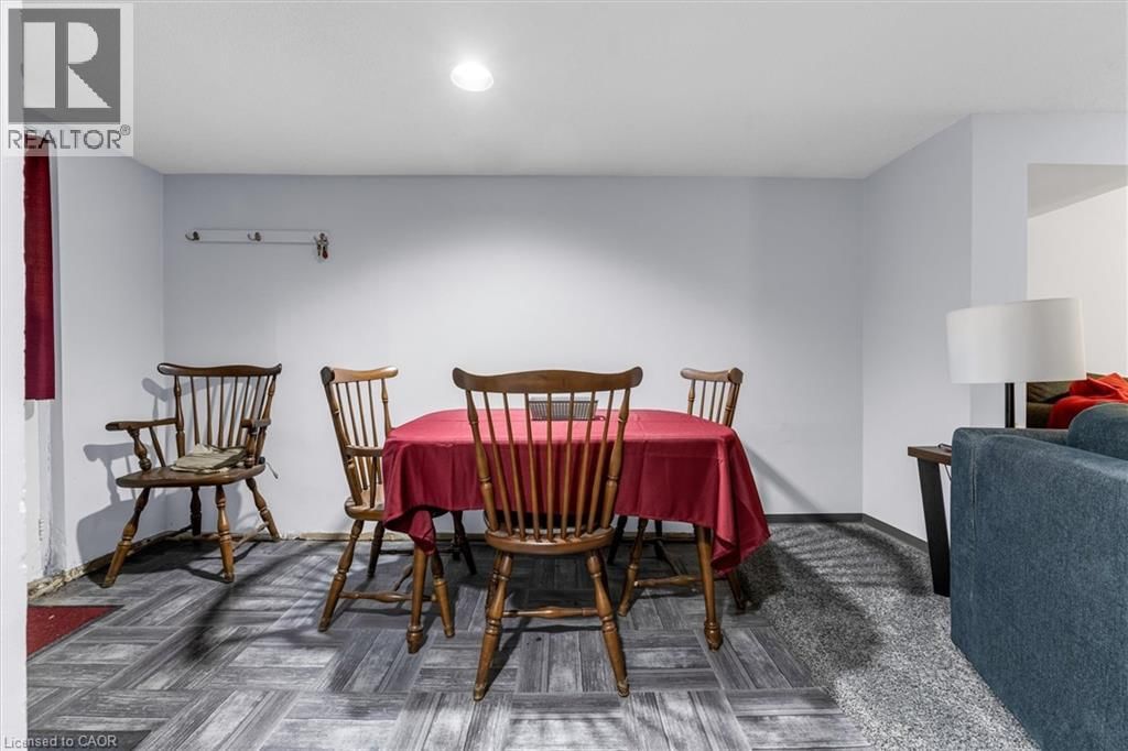 121 EDGEMONT STREET NORTH Image 31