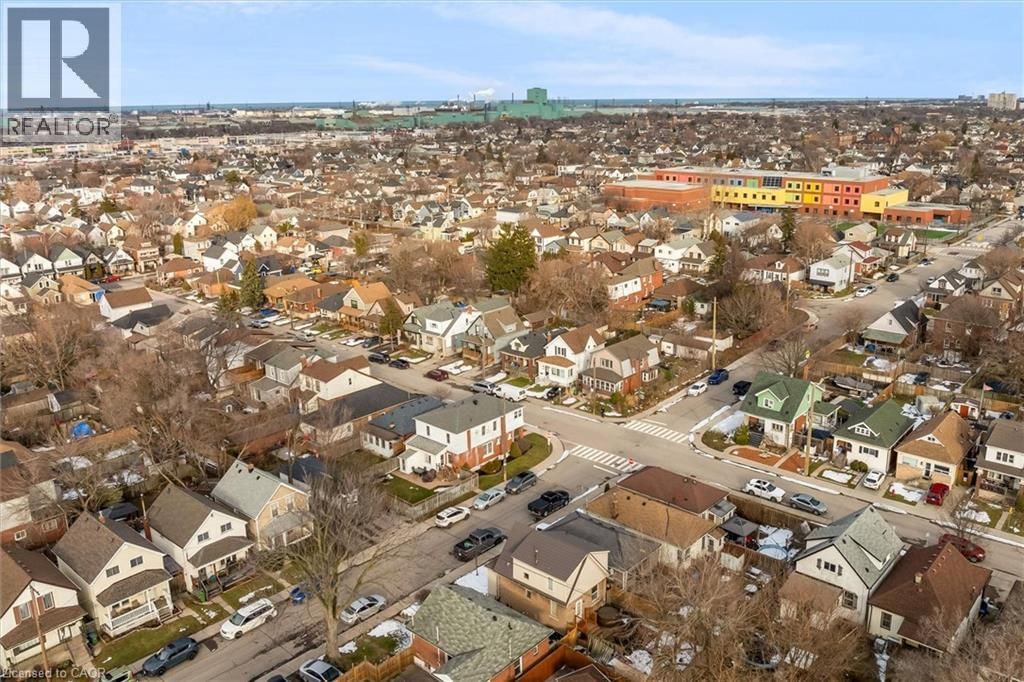 121 EDGEMONT STREET NORTH Image 43