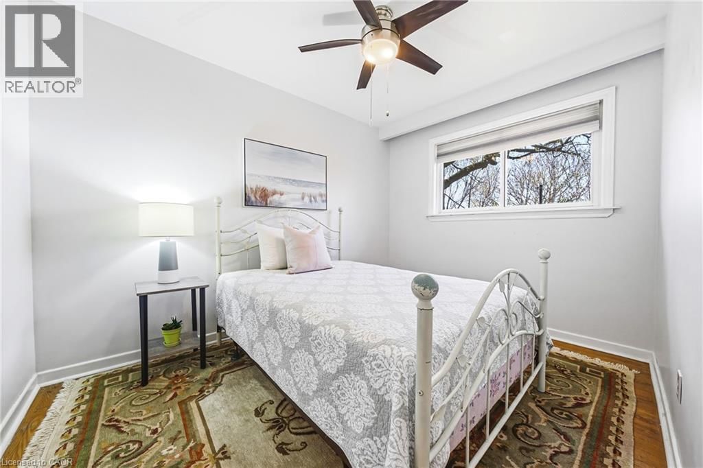 668 CHESTNUT PLACE Image 17