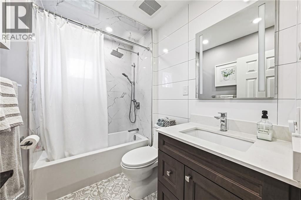 668 CHESTNUT PLACE Image 19