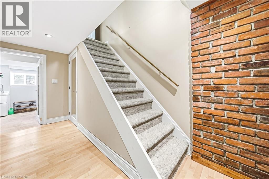 668 CHESTNUT PLACE Image 21