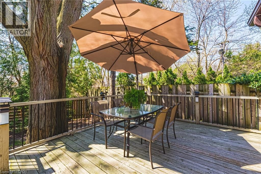 668 CHESTNUT PLACE Image 32