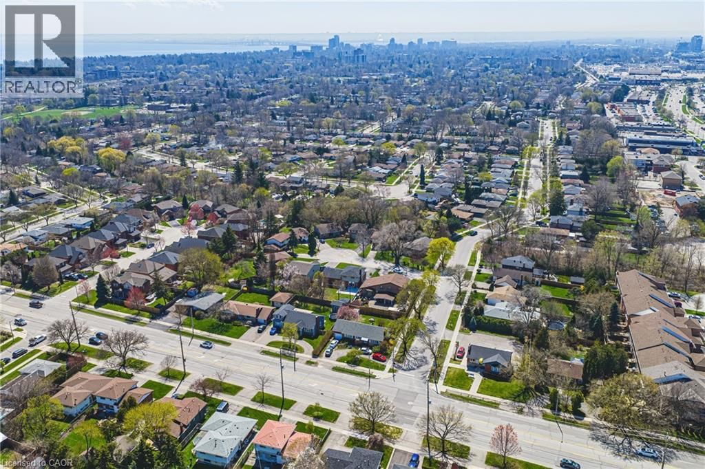 668 CHESTNUT PLACE Image 36